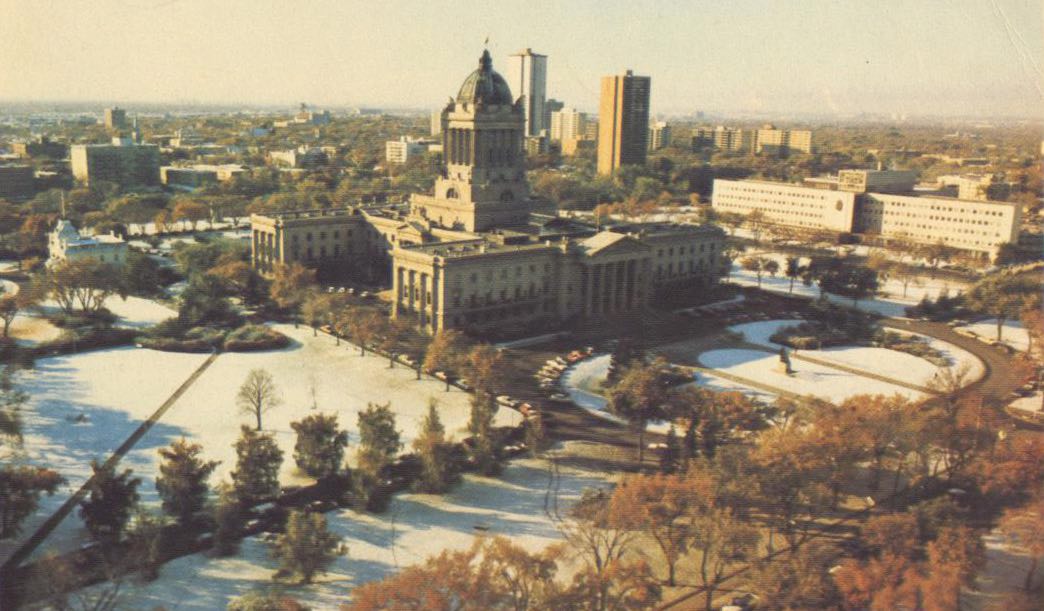 L'un des bâtiments en vedette sur le site DiscoverIT est le Palais législatif du Manitoba. On peut en apprendre plus sur sa date de création, sa taille et même les matériaux utilisés.